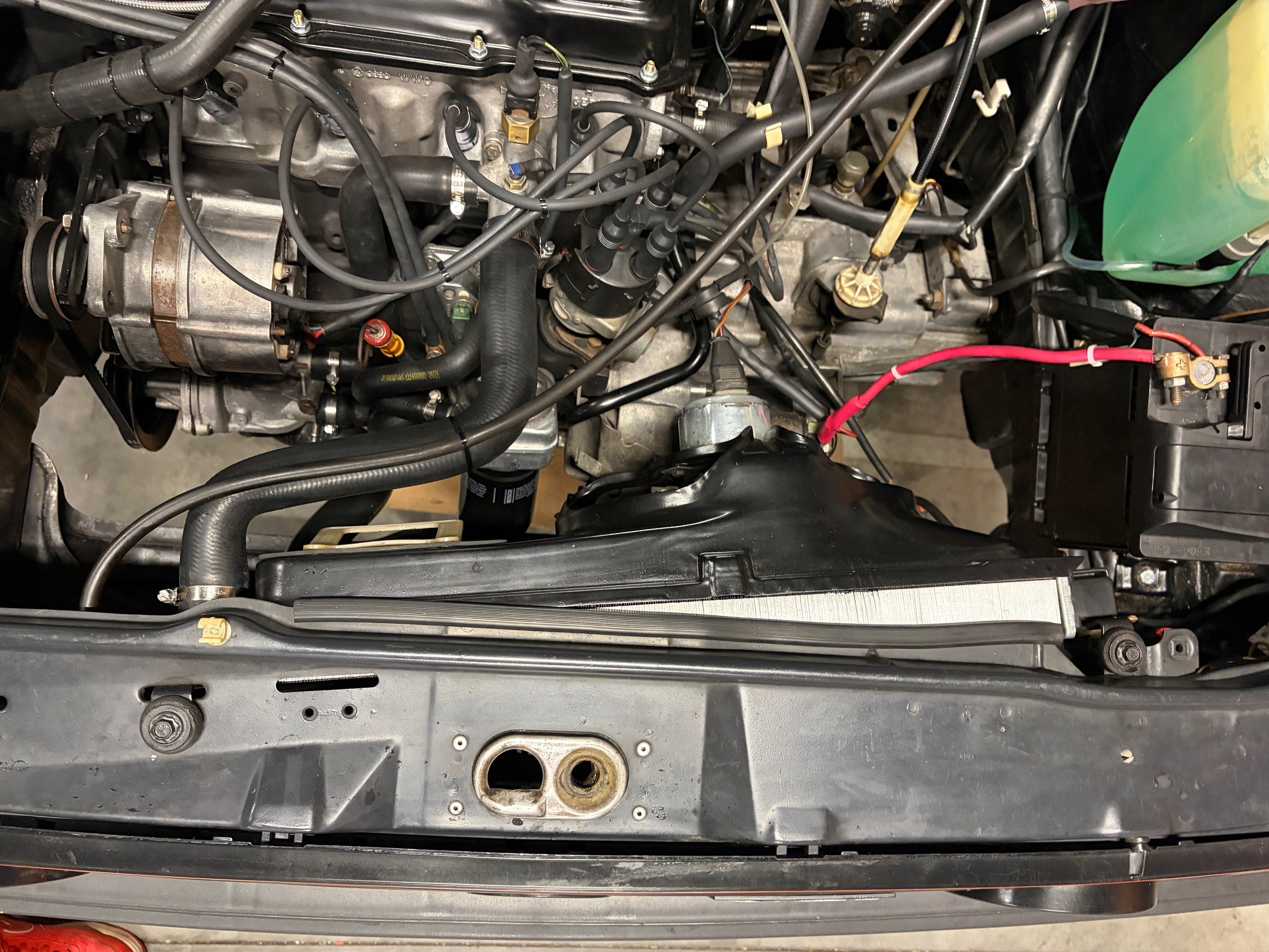 silent bloc supérieur de radiateur pour GOLF II